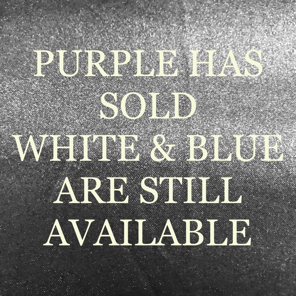 Cropped faux fur coat in three different colors. - Picture 2 of 5